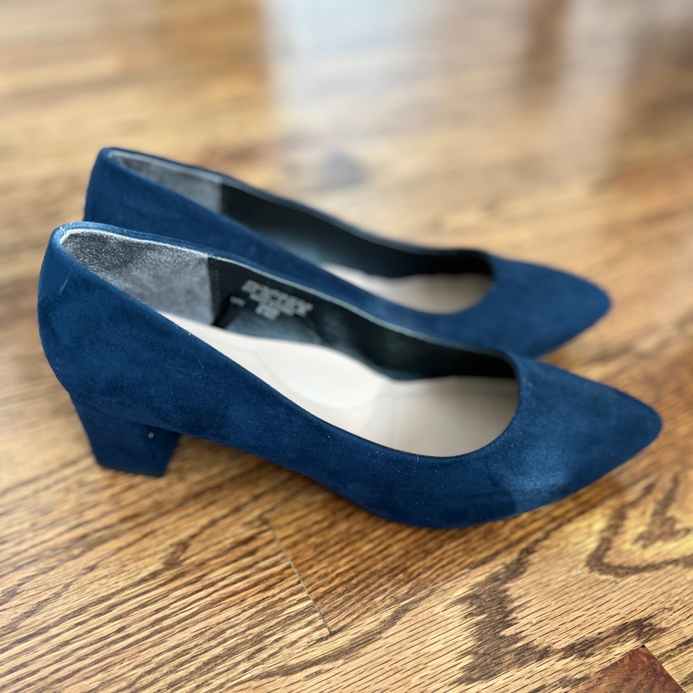 Uniqlo Pumps Heels for Women (slightly used)